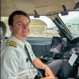Charles Canavan, ATP-rated Flight Instructor and Boeing 737 Pilot at Aviator.NYC